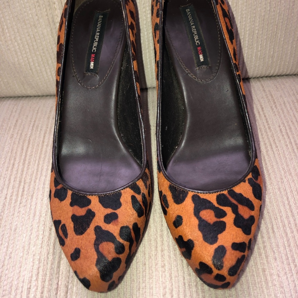 BANANA REPUBLIC MAD MEN COLLECTION ANIMAL PRINT HEELS CALF SKIN